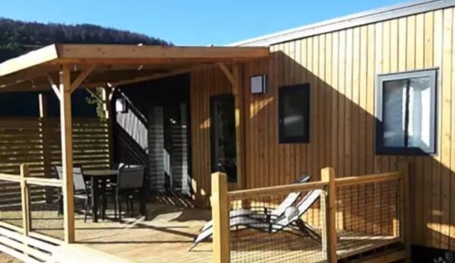 Flower Camping Olivigne * - Premium mobile home 38 m² 3 bedrooms + 21m² terrace + TV + LV + air conditioning + plancha + 2 bathrooms for 6 people