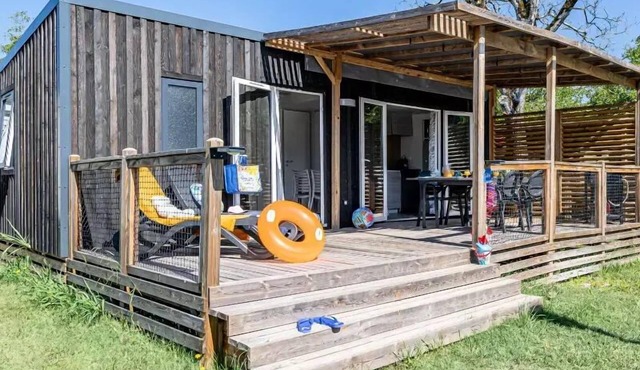 Flower Camping Mas de Champel * - Homeflower Premium 26.5m² - 2 bedrooms + terrace + TV + Air conditioning + Sheets + Towels 4 people
