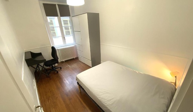 FLOYDROOM'S Pau chambre hôtes dans appartement partagé proche château