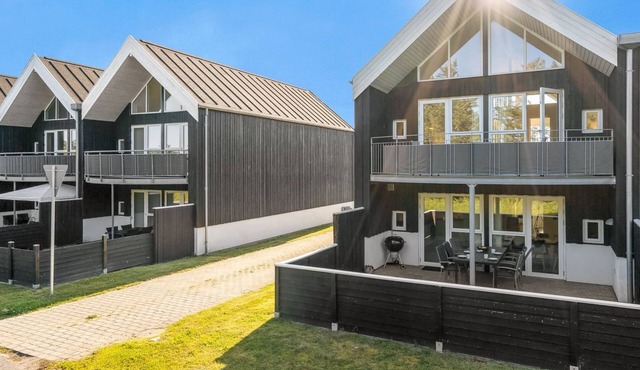 "Flugha" - 600m from the sea by Interhome