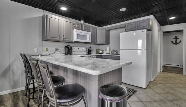 FLX Retreats Conesus Condos- APT B