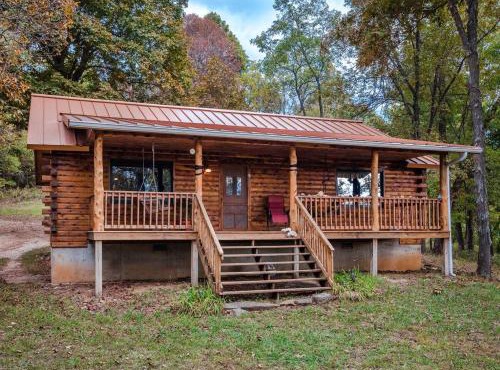 Fly Away Cabin- Modern, Serene, And Convenient
