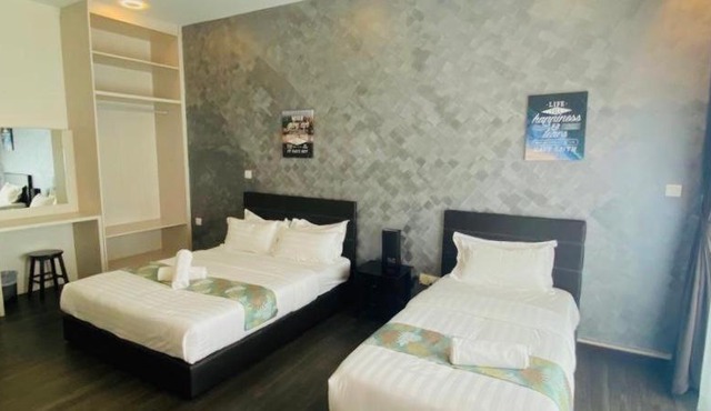 FLYPOD - Family Suites with Balcony, Aeropod