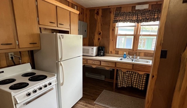 Flyway Resort ‘The Duck Shack’ on Wilson Lake