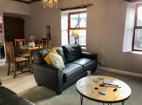 Foal Barn Cottages - Hayloft - Spennithorne