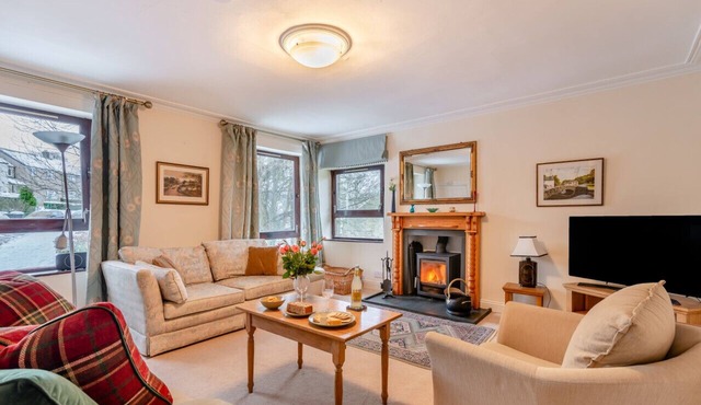 Fog Close Cottage - Three Bedroom House, Sleeps 6