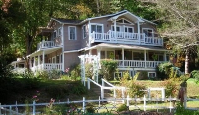 Folkestone Inn