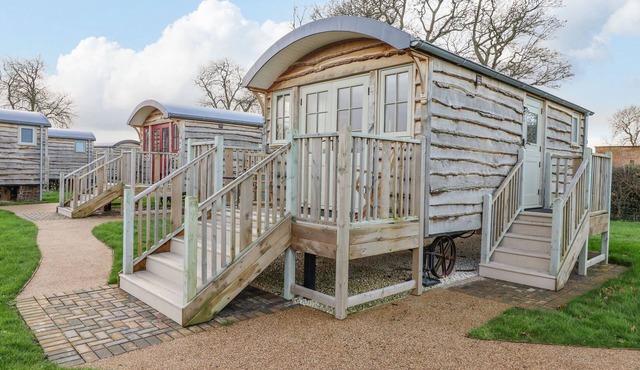 FOLKLORE, romantic, character holiday cottage in Tadcaster