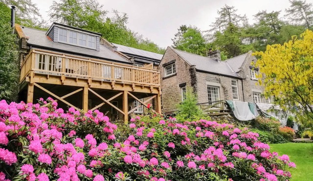 FOLLY LODGE, pet friendly, with open fire in Middleton-In-Teesdale