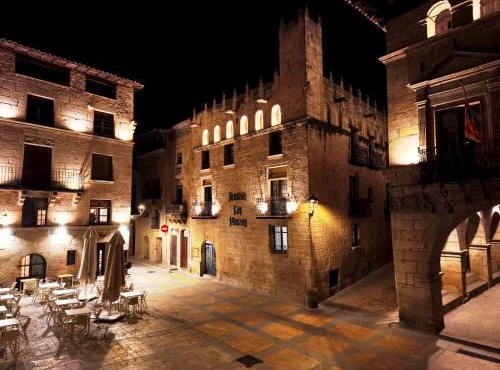 Fonda la Plaza