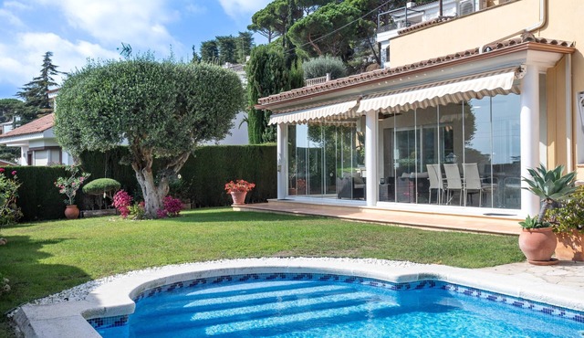 FONT DE CABRERA - Luminous, Private Pool and BBQ