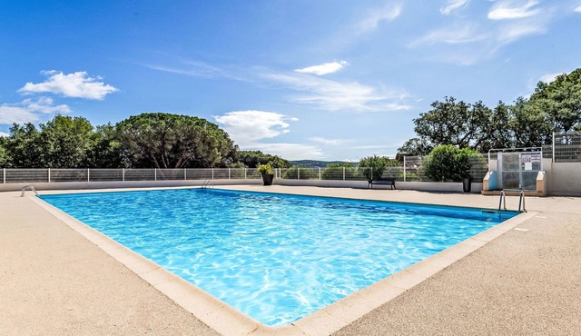 Font Mourier by Interhome