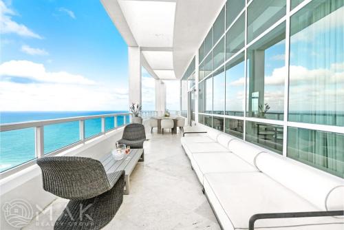 FontaineBleau Penthouse The Pinnacle of Luxury