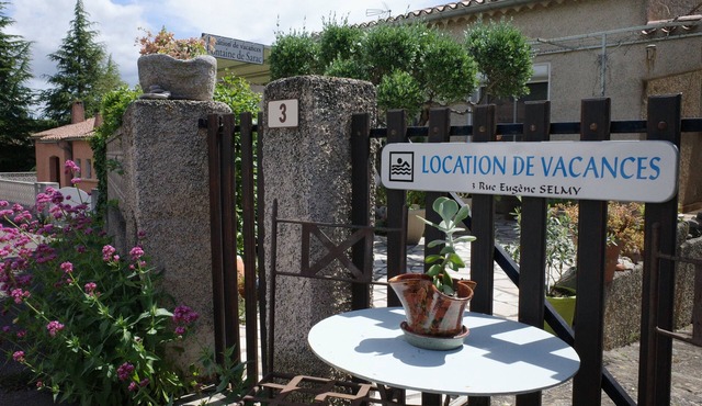 FontainedeSarac rental in Clermont-LHérault even with EV charging station