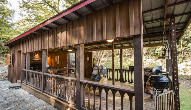 Fontana Lake Cabin w/Private Dock , Fishing Pond, Huge Covered Porch & 50+ Acre