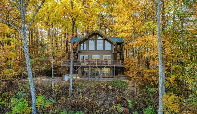 Fontana View 3 - Three Story Rustic Cabin Sleeps up to 16 People