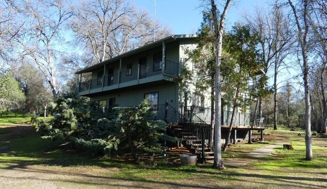 Foothill Acres - Family Cabin near Yosemite