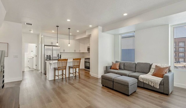 Foothill Flat | Brand New | 2 Kings | Near Ski Canyons