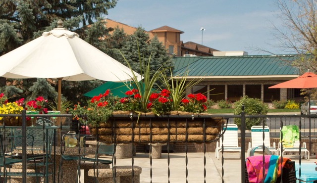 Foothills Inn