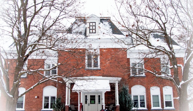 Foothills Lodge & Café - Private en-suite Bathroom