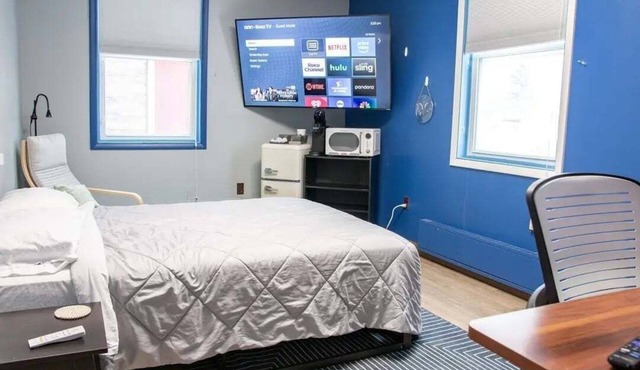 Foothills Lodge & Diner