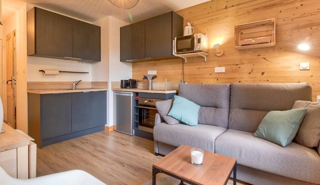 For 4 people - 80m from the slopes