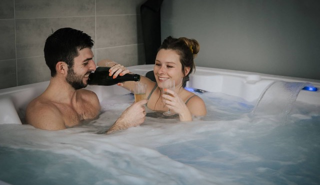 For a weekend or romantic getaway with Jacuzzi and sea view