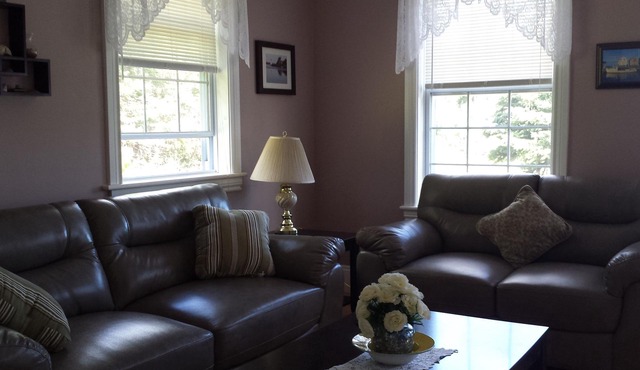 For family or romantic getaways, or a retreat, this beautiful space awaits you