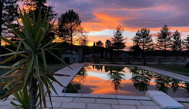 For nature lovers, charming gîte, garden and swimming pool near Uzès