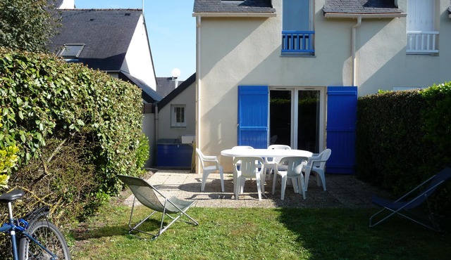 For rent house (50m2) 200m from the sea