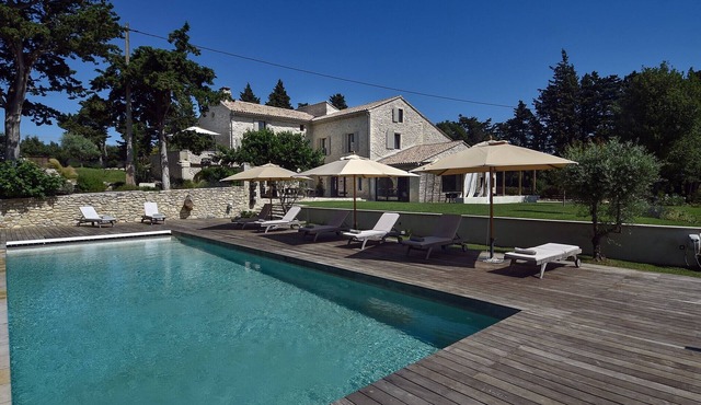 For rent in Drôme Provençale, an exceptional property