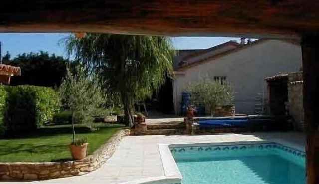 For succeeded holidays, quiet villa, pool, summer kitchen, sun of the south