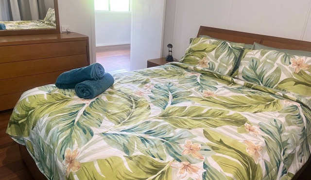 For the fishing entusiasts right on the Elliot River, relax and unwind.