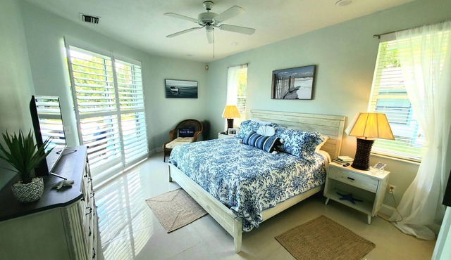 For The Price Of A Hotel, WHY NOT HAVE A LUXURIOUS, 4/2 POOL HOME?