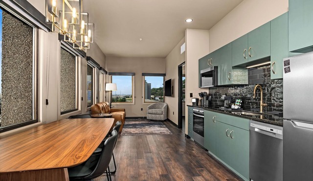 Force on 5th Avenue Hotel