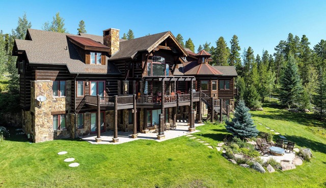 Fore Seasons Lodge | Pole Creek Golf Course | Private Hot Tub | Sleeps 16!