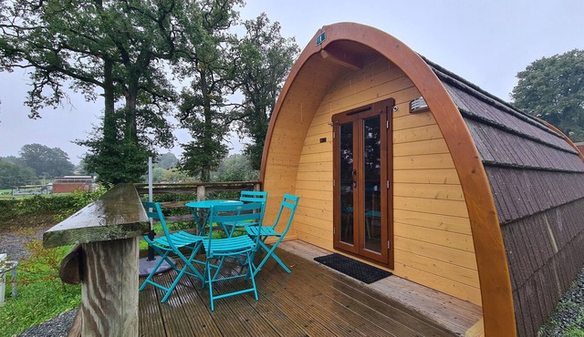 Forest cabin in Berry near a nautical base