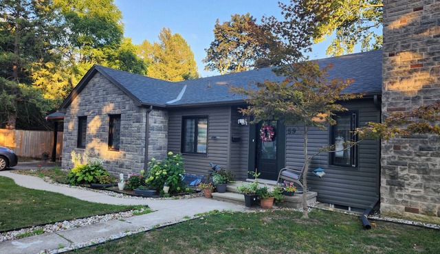 Forest City Family Style house