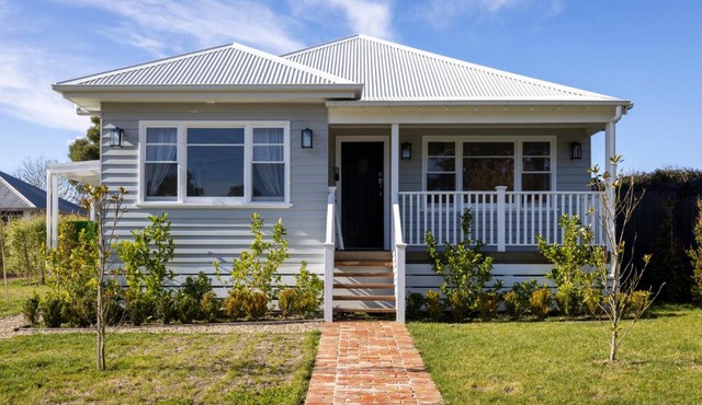FOREST CORNER - 3 BEDROOM WEATHERBOARD, TRENTHAM
