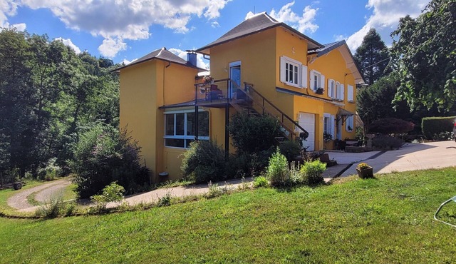 Forest Cottage Du Moulin for 10: Mountain View, Private Terrace, and Wi-Fi