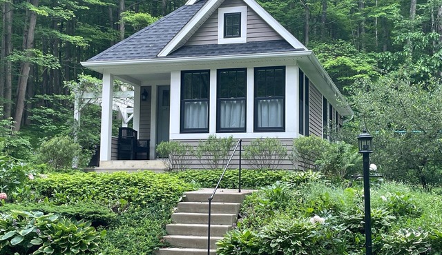 Forest Cottage with 2 bedrooms + loft bedroom in DuBois