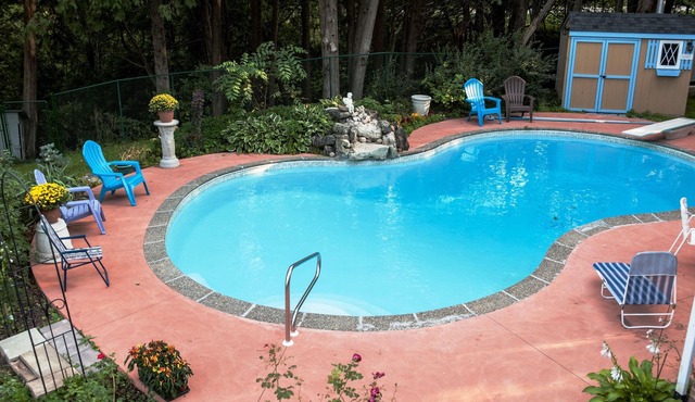 Forest Creek Bed & Breakfast and Retreat