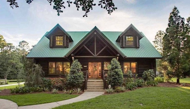 Forest Creek Lodge Su