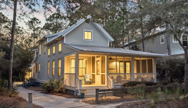 Forest District! Gas Grill! Carriage House!