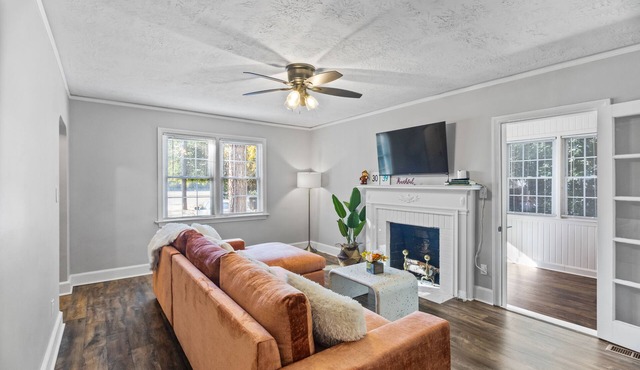 Forest Hills Cottage - 4.2 Miles from Masters