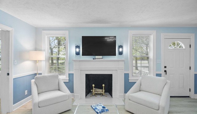 Forest Hills Manor w/King Bed