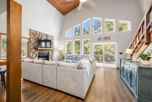 Forest Home with Deck, EV Station, King Beds