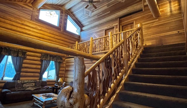 Forest Nap Room @ Alaska Knotty Pine B&B