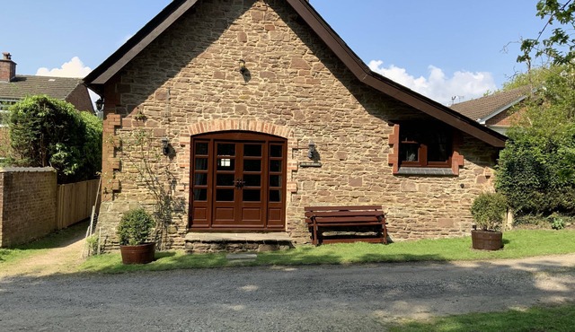 Forest of Dean Romantic & Rustic Holiday Cottage