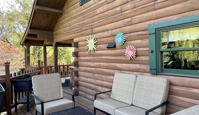 Forest Tree Log Cabin - middletown/Harrisburg/Hershey/Lancaster/York